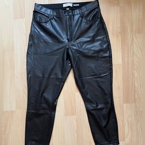 Abercrombie & Fitch Vegan Leather Skinny Pant (Curve Love)